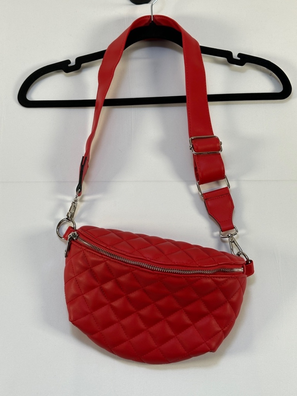 Steve Madden Quilted Belt Bag Red Faux Leather Crossbody Fanny Pack Festival - Picture 2 of 13